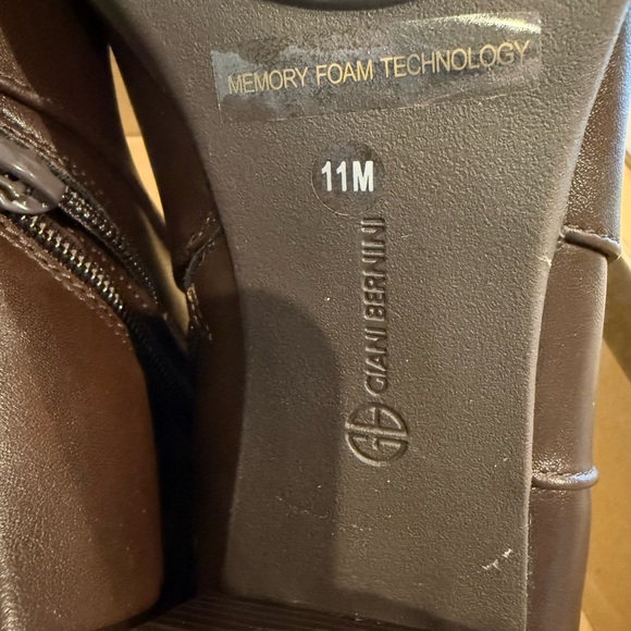 New Giani Bernini Chocolate Bootie size 11 - Picture 9 of 11